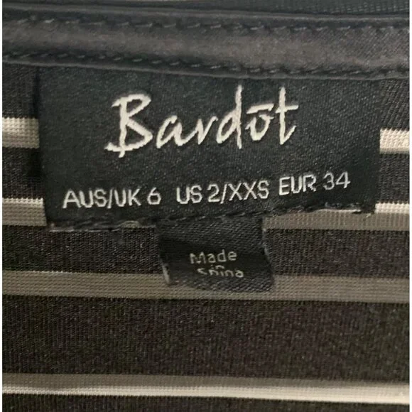 BARDOT From Aritzia Black Semi-Sheer Striped V-Neck Wrap Front Bodysuit Size 2 - Picture 3 of 7